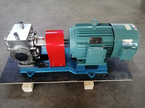 不鏽鋼(gang)保溫齒輪(lún)泵