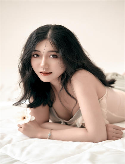 古装传奇：《偷听我心声后皇帝帮我去宫斗》衍生的产品开发与产业链——提升品味的艺术指导